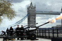62 GUN SALUTE  21.4.12