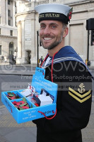 LONDON POPPY DAY  7660
