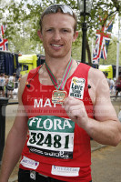 Matt Dawson  finishes his first marathon 2007